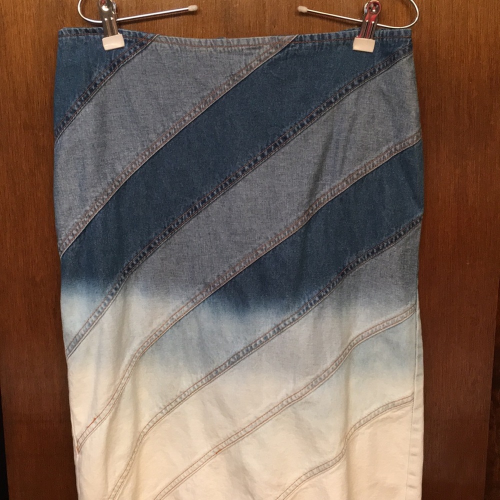 Super cute denim skirt. Size 8